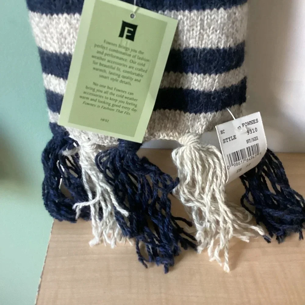 Fownes wool blend scarf
